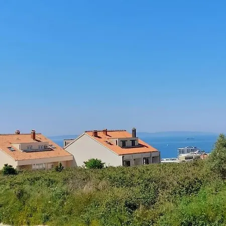 Bucko Pazdigrad Apartment